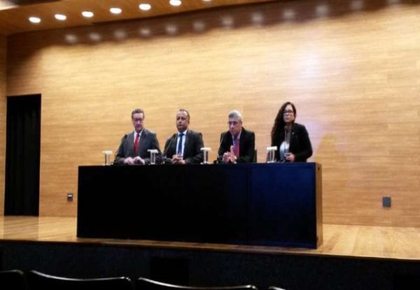 bloggif_57ee61941df96