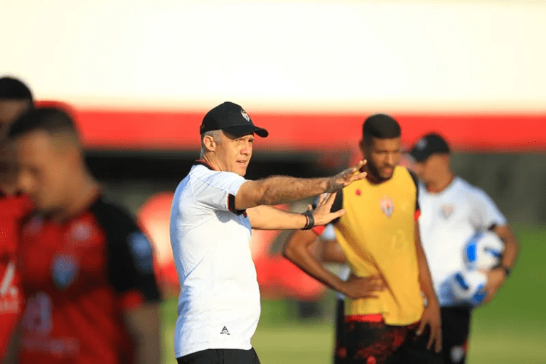 EduardoBaptistaAtlético-GOtreino2