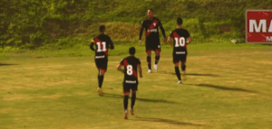 Atlético-GO comemorando x Grêmio Anápolis 2023