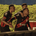 Igor Torres ACG comemorando
