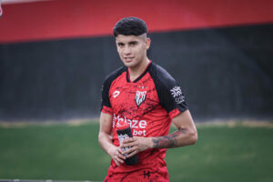 Angelo Araos Atlético-GO