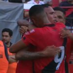 Luiz Fernando comemorando