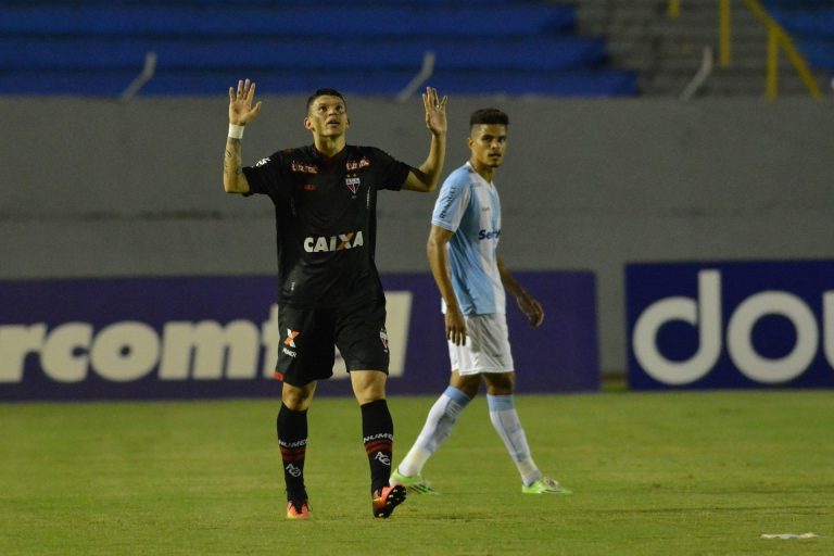 Atlético-GO x Londrina 2016