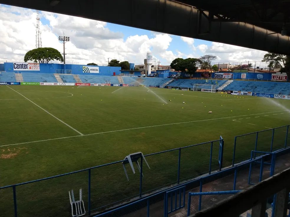 Estádio Aníbal Batista de Toledo