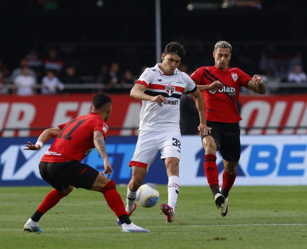 53917321455_914347f1b8_k São Paulo x Atlético-GO Créditos: Rubens Chiri / saopaulofc