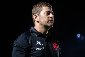 Renato Paiva, Atlético-GO x Vasco - Foto: Leandro Amorim