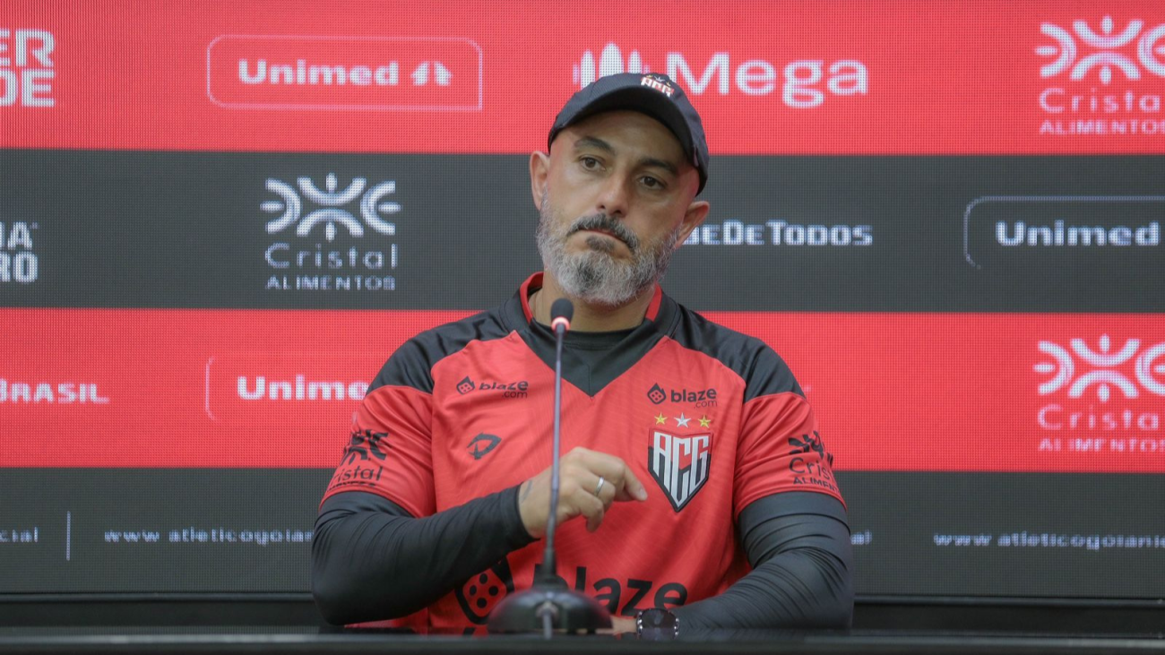 Rafael Guanaes lamenta empate fora de casa e dispara sobre mudanças: ""Temos um elenco reduzido..."