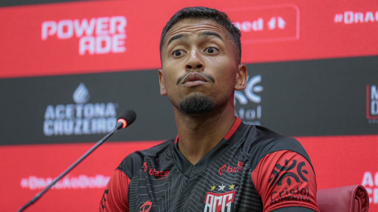 Volante Kevin acredita na recuperação da equipe e deixa ‘recadinho’ para o torcedor: “Tenho certeza”