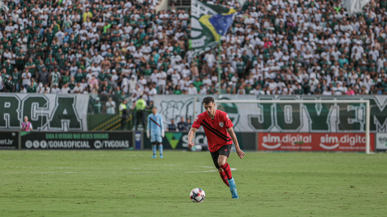Ex-Goiás, Shaylon afirma que Atlético fez por merecer a vitória contra o rival