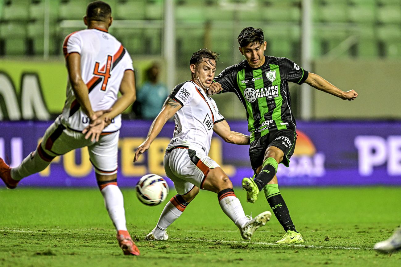 América-MG x Atlético-GO. Foto: Mourão Panda / América