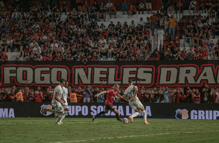 Atlético-GO perde para o Goiás. Foto: Flickr/Atlético-GO