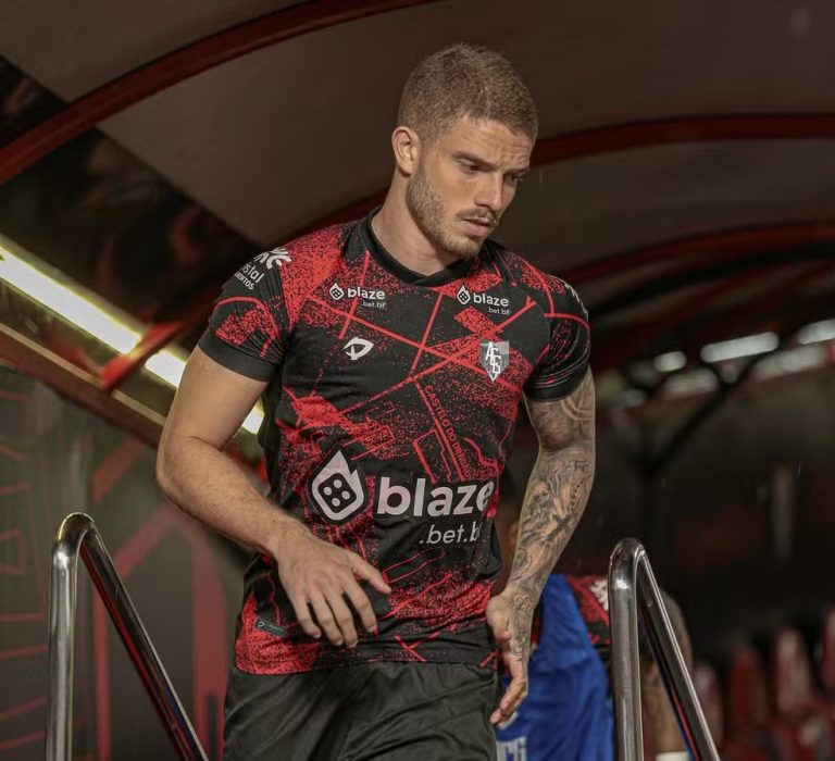 Léo Naldi. Foto: Bruno Corsino / Atlético-GO